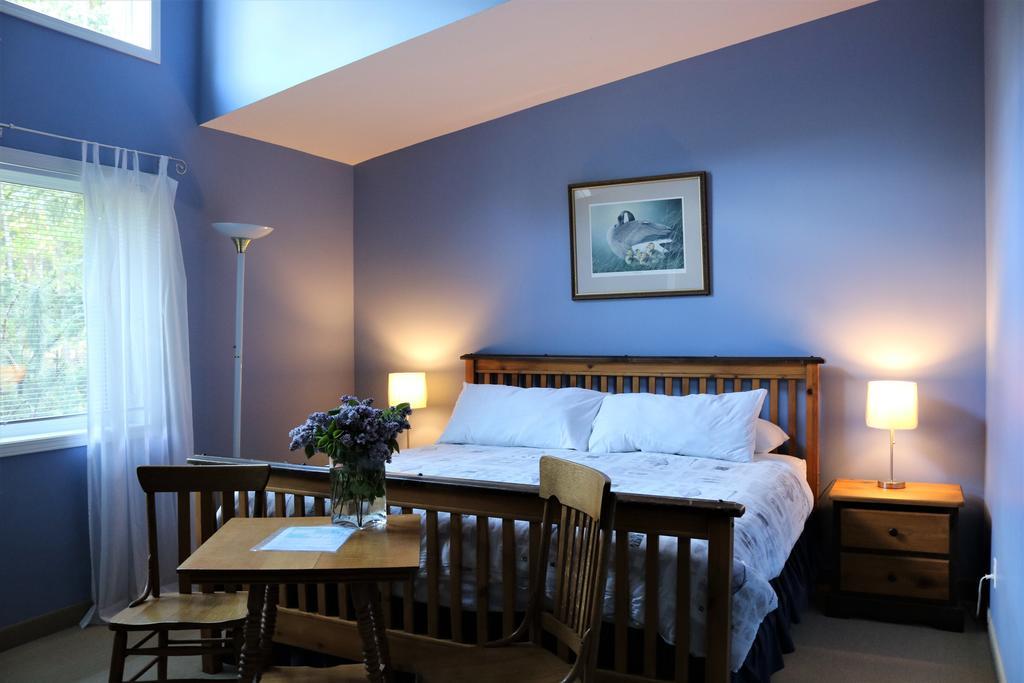Mulvehill Creek Wilderness Inn And Wedding Chapel Revelstoke Exteriör bild